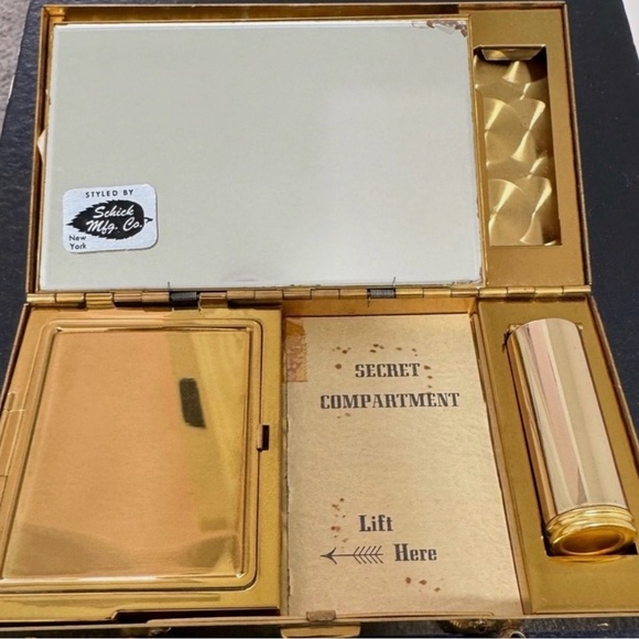 Stunning vintage 1950’s Mother of Pearl and brass minaudiere, clutch - Picture 4 of 8